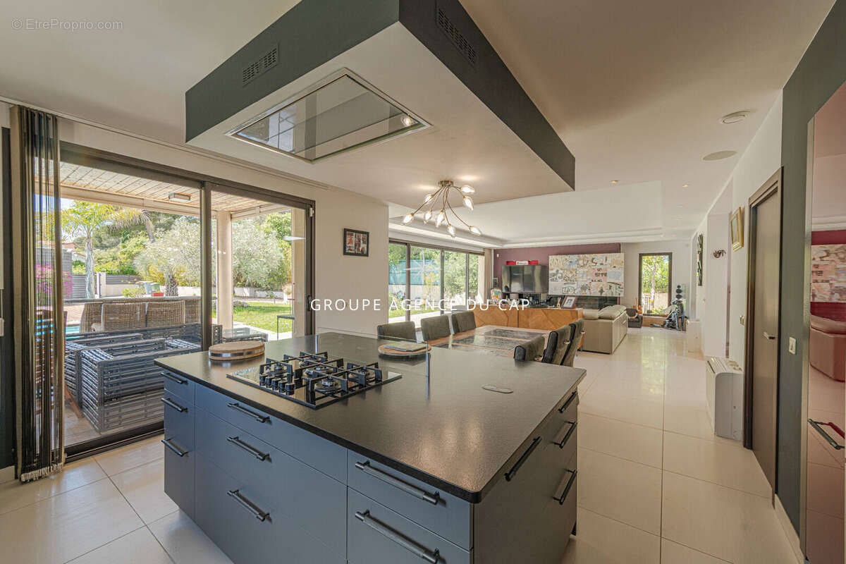 Maison à SAINT-RAPHAEL