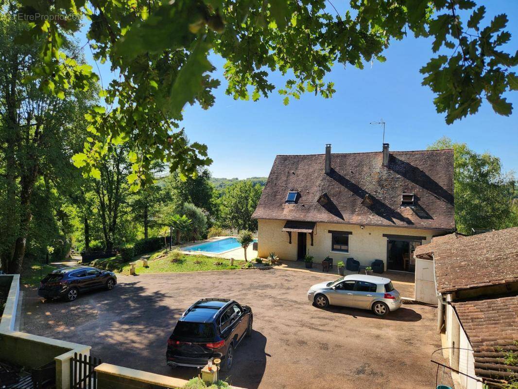 Maison à CORGNAC-SUR-L'ISLE
