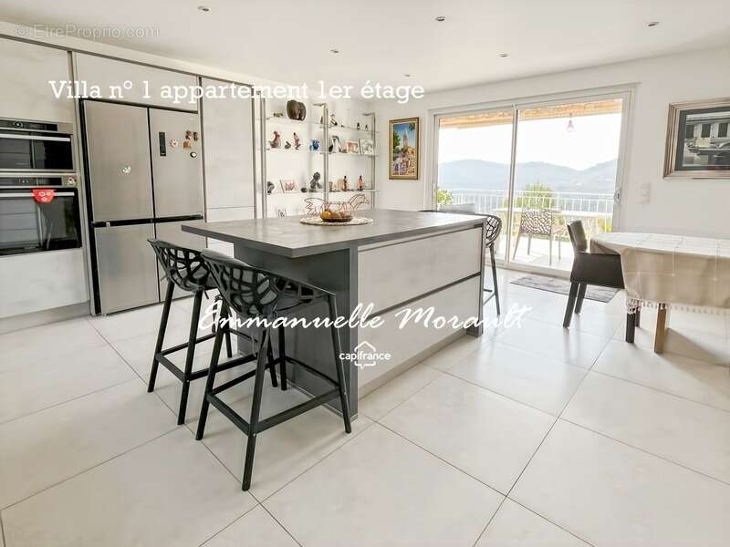 Maison à BAGNOLS-EN-FORET