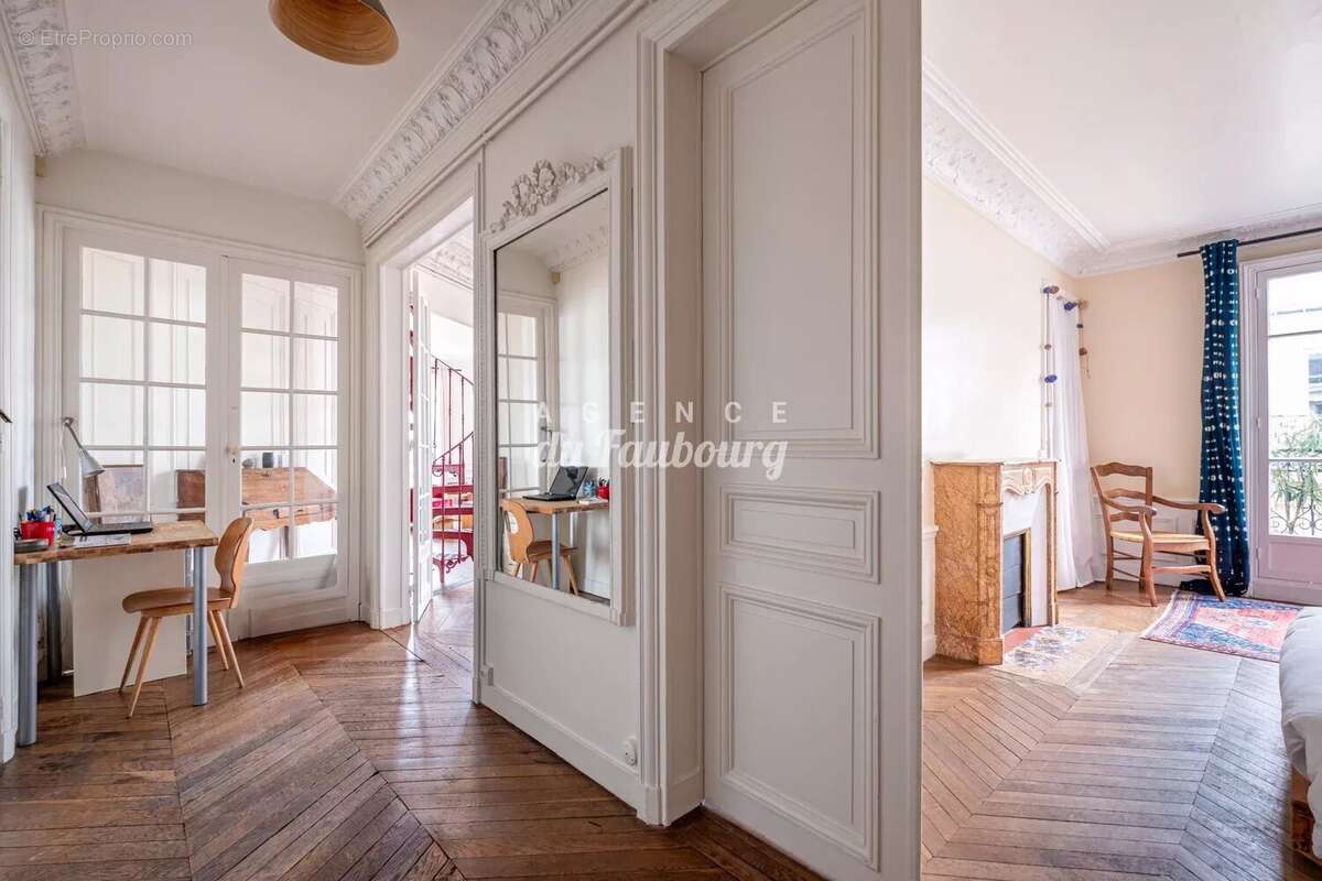 Appartement à PARIS-9E