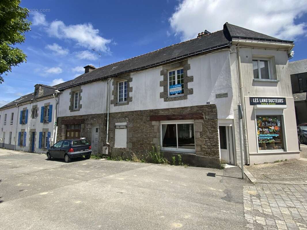 Maison à LANGUIDIC