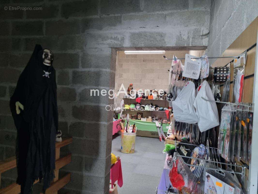 Fond de commerce de produits de déguisement - photo 4