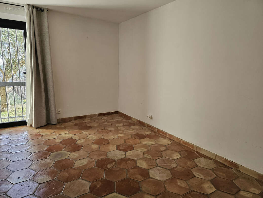 Maison à SAINT-VALLIER-DE-THIEY