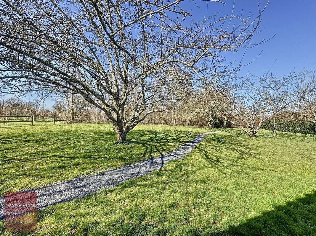 Maison à SAINT-GEORGES-EN-AUGE