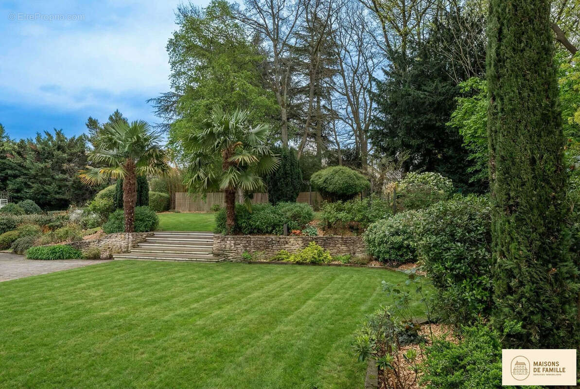 Maison à LE VESINET