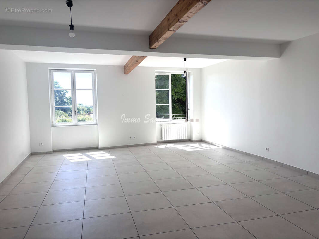 Appartement à SAINT-CYR-AU-MONT-D'OR