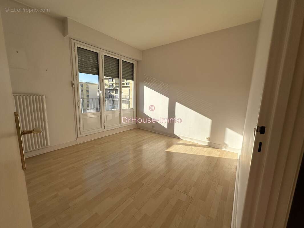 Appartement à MANTES-LA-JOLIE