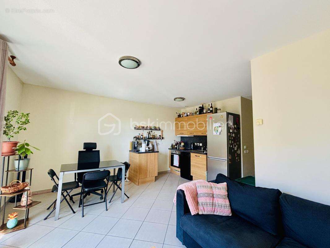 Appartement à GROISY