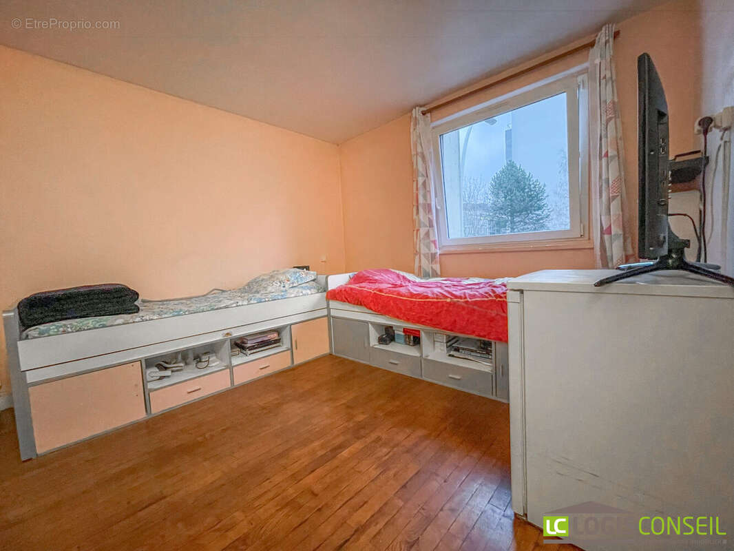 Appartement à MONTROUGE