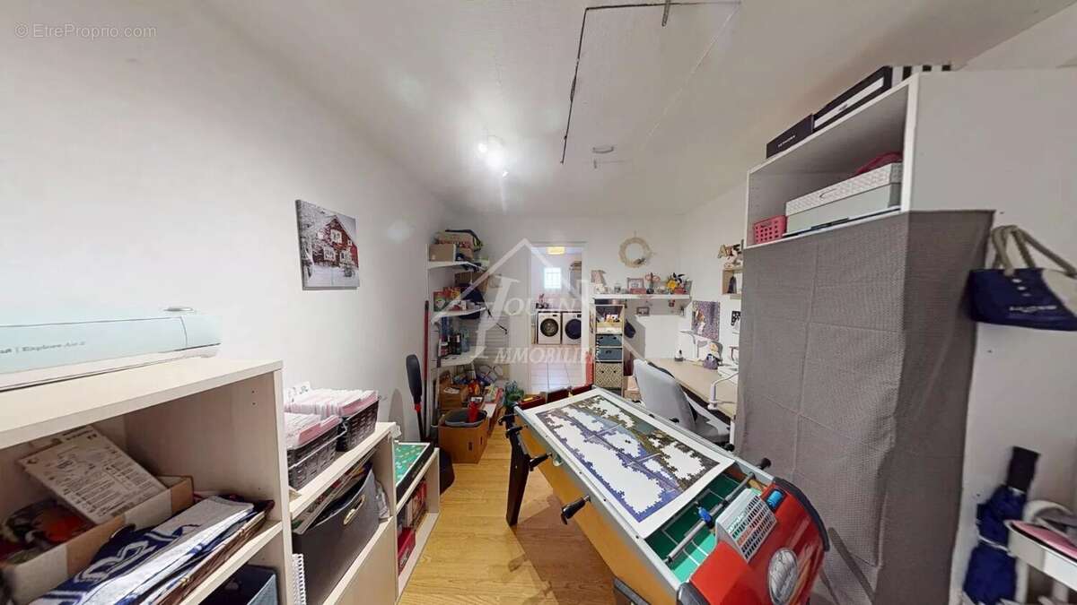 Maison à CHAREIL-CINTRAT