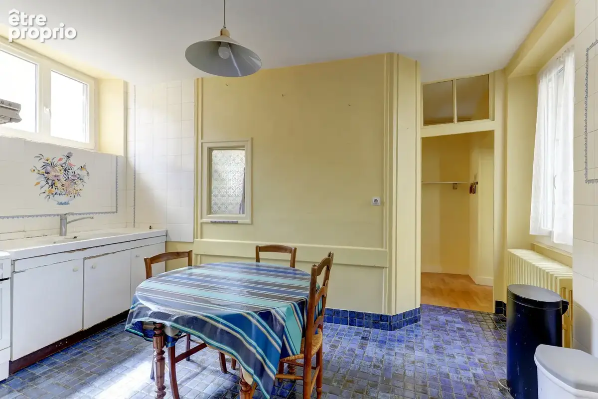 Grand appartement dans immeuble Ancien situé sur le plateau central avec charme - photo 18