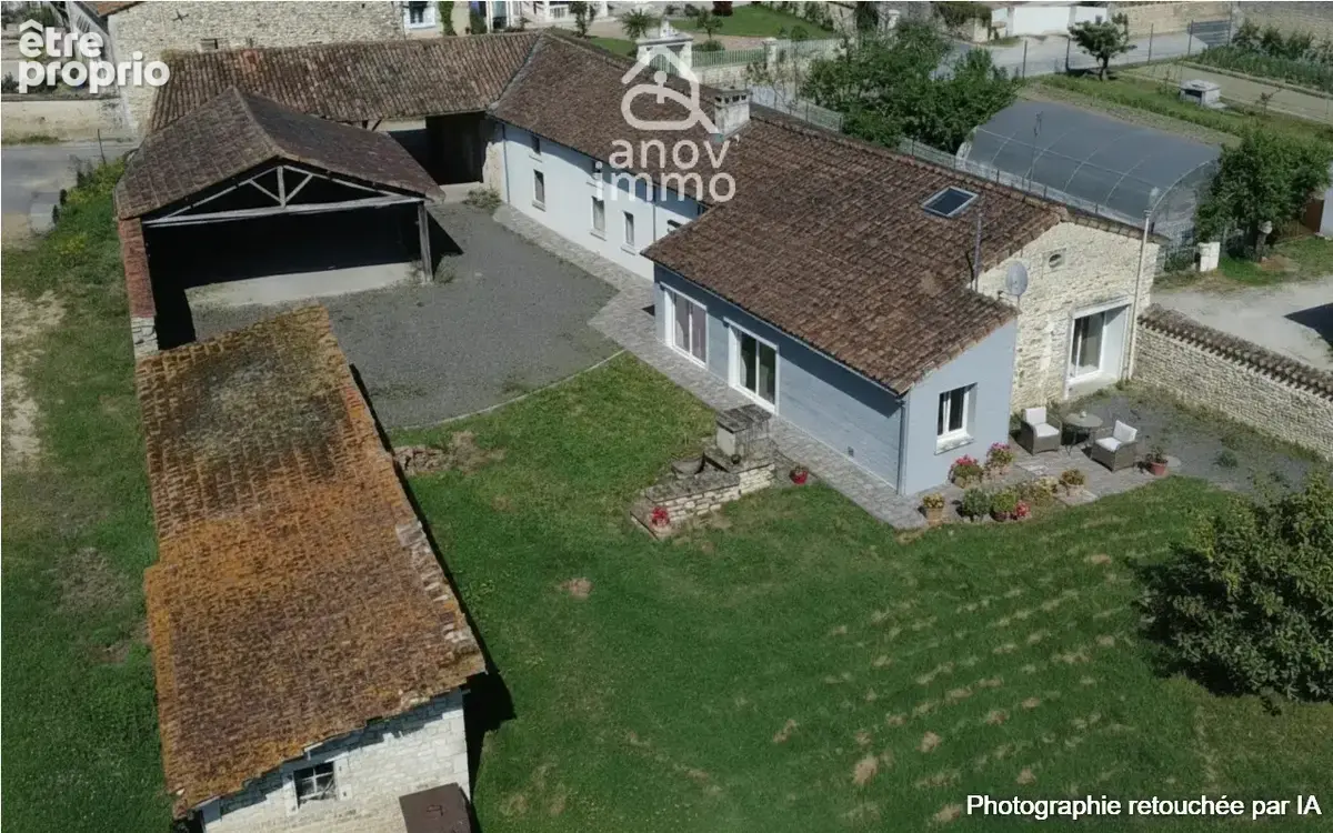 Maison à GENAC