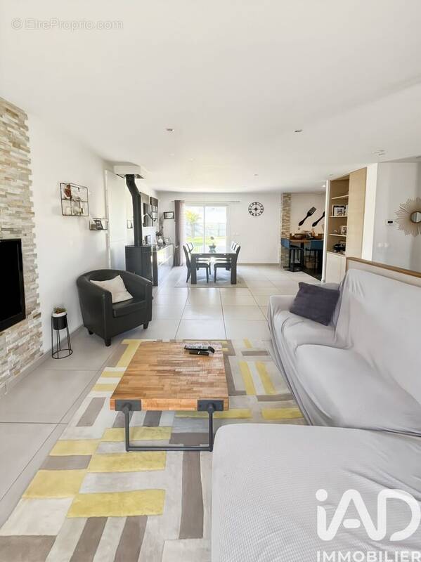 Photo 1 - Maison à EVRY-GREGY-SUR-YERRE