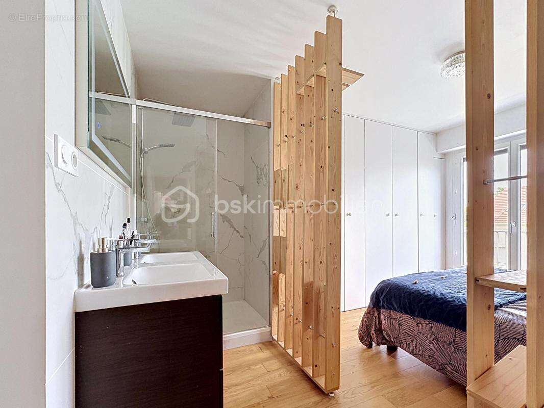 Appartement à NANTERRE