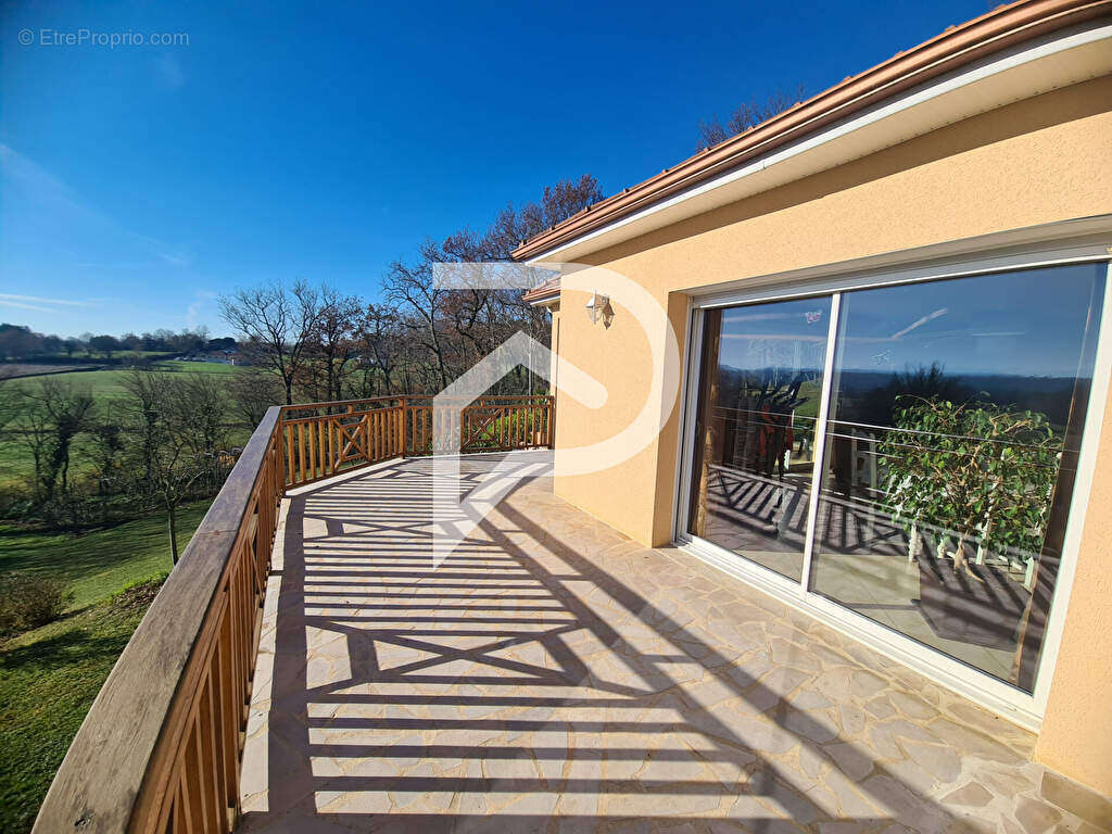 Maison à CASTEIDE-CANDAU