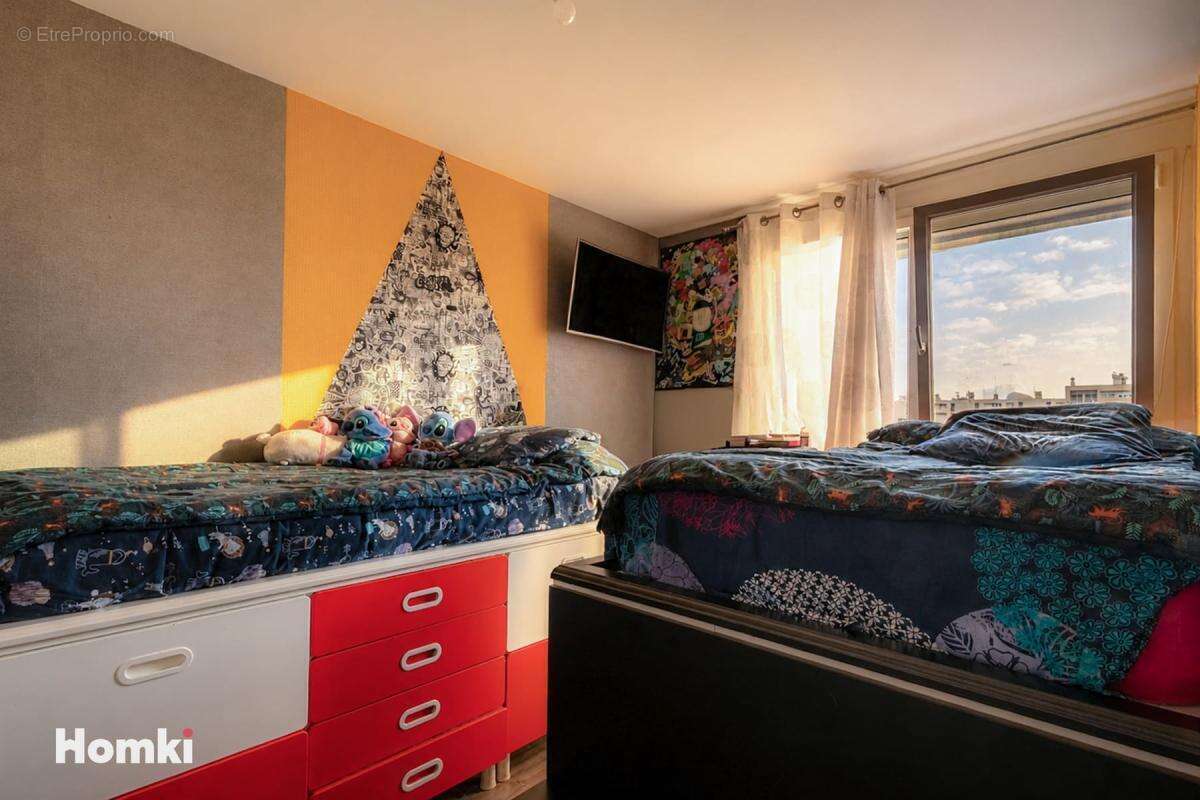 Appartement à BRON
