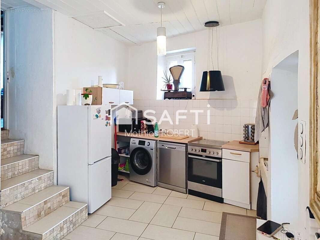 Maison 85 m² à Aussac-Vadalle  - photo 6