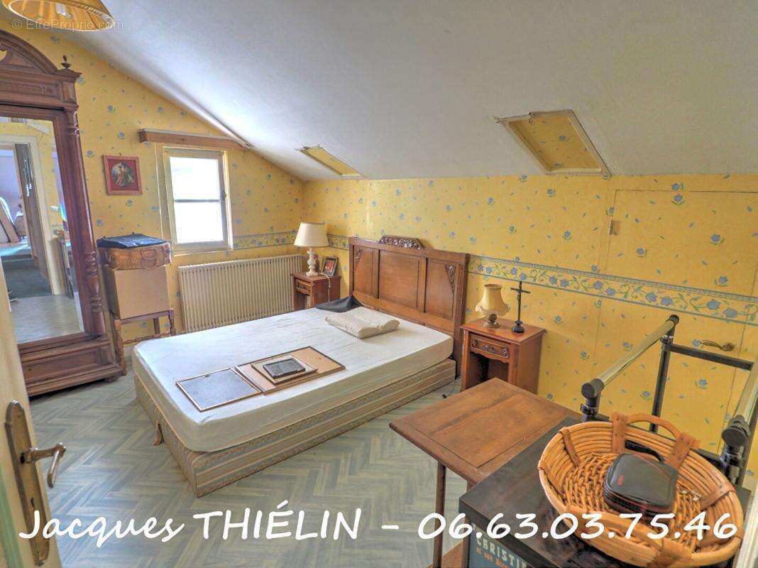 Maison à LONGUE-JUMELLES