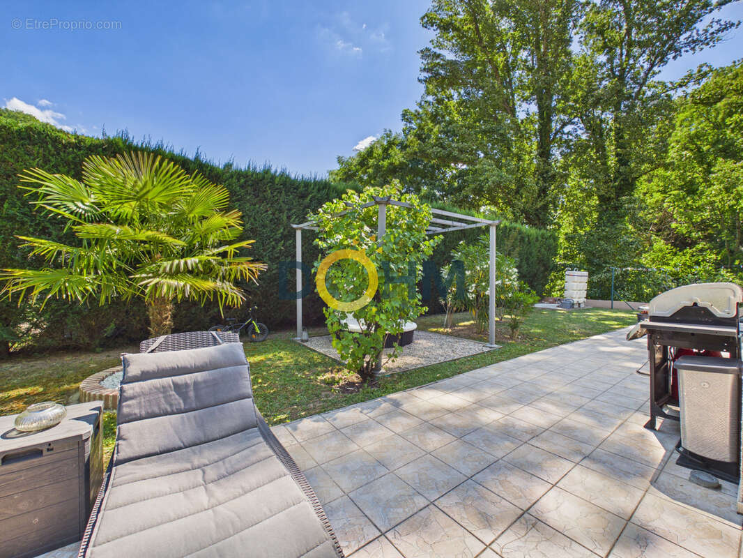 EXCLUSIVITÉ   Maison récente - Accès direct à l' Ondaine - photo 13