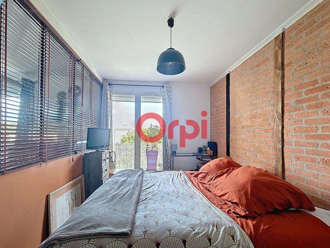 Appartement à SIX-FOURS-LES-PLAGES