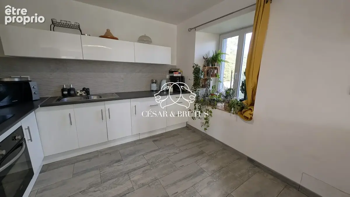 Maison 5 pièces 132 m² à vendre à Saint-Pierre-Du-Champ (43810) - photo 9