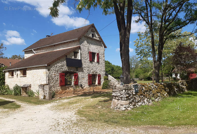 Maison à SALVAGNAC-CAJARC