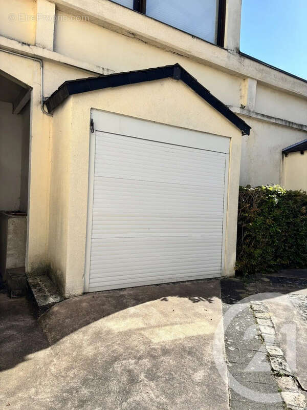 Maison à SAINT-QUENTIN