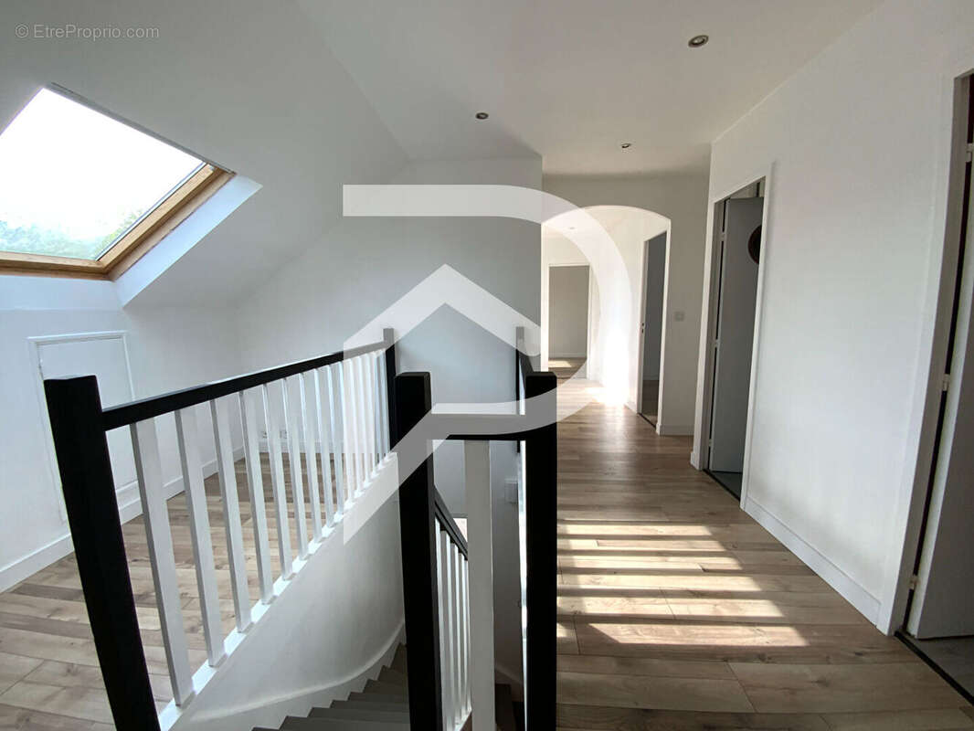 Maison à COIGNIERES