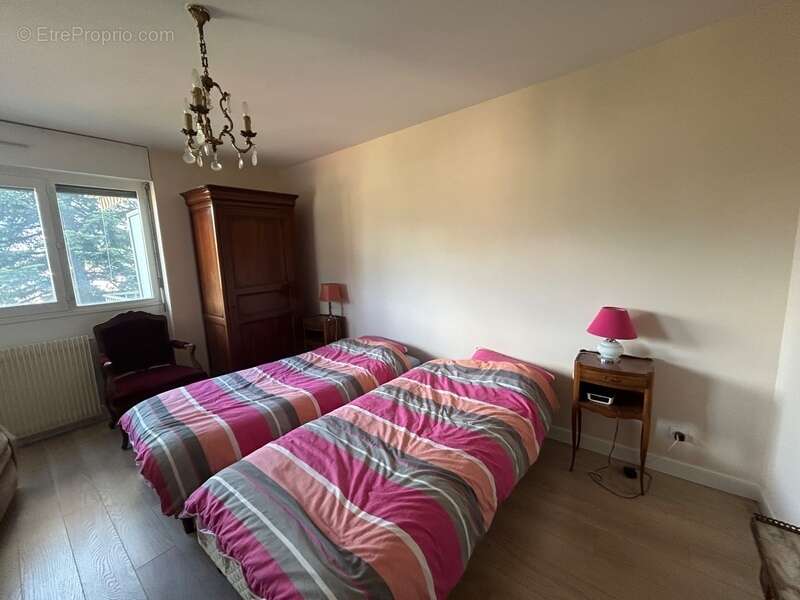 aix les bains "résidence Montcalm" appartement  4 pièces 104 m2 avec 2 garages et une cave - photo 6