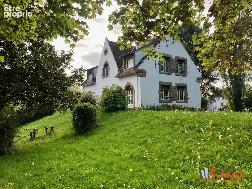 Maison à SAINT-SAUVEUR-EN-PUISAYE