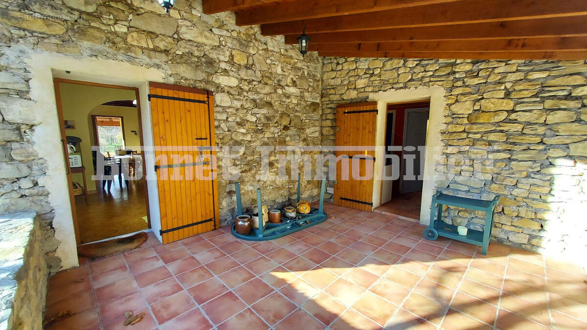 Maison à SAINT-FERREOL-TRENTE-PAS