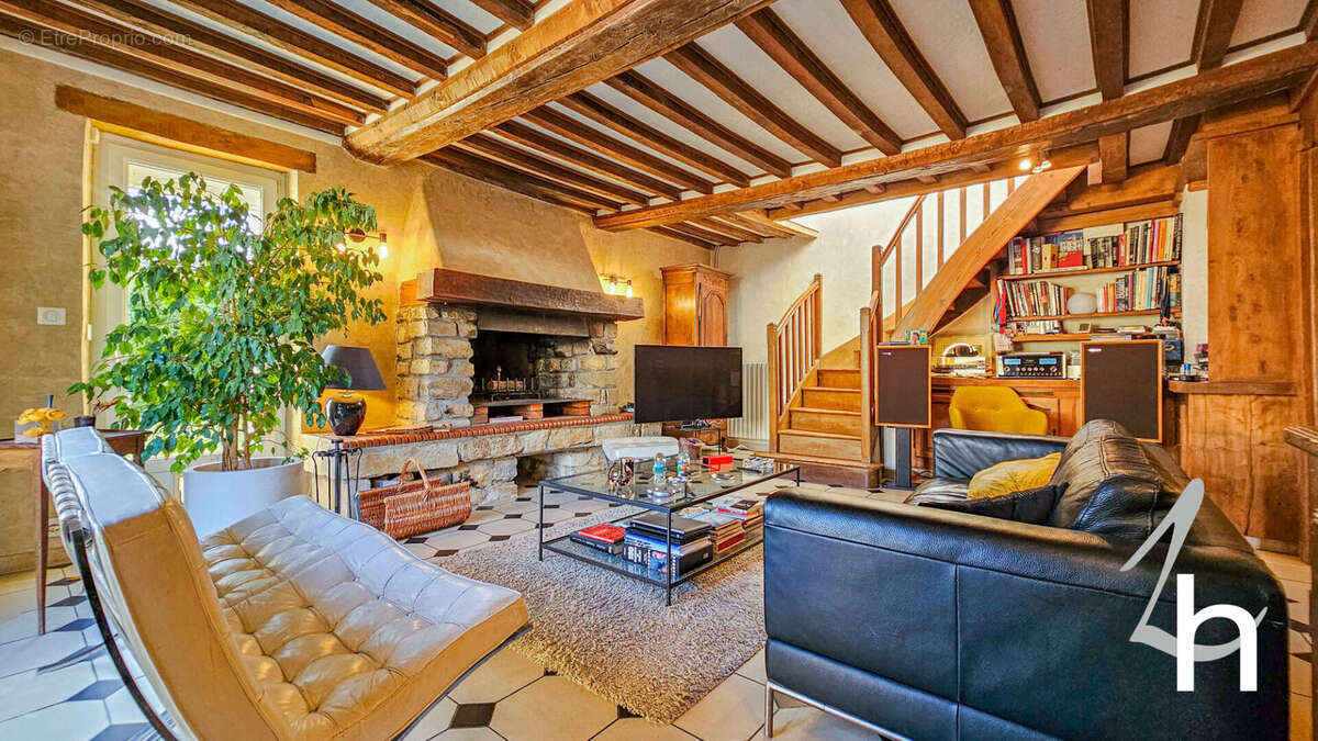 Maison à FONTENAY-LE-PESNEL