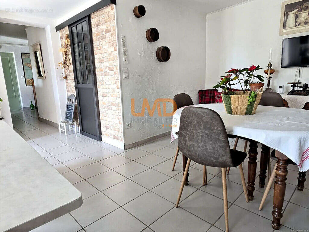 Maison à CHATEAUNEUF-DE-GADAGNE