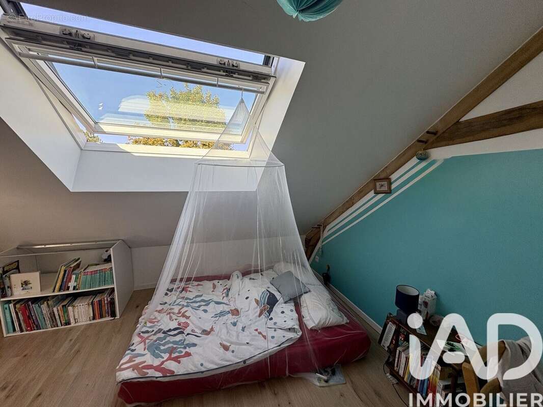 Maison 345 m² à Plou  - photo 7