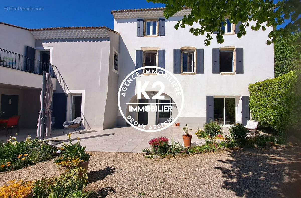 Maison à MONTELIMAR