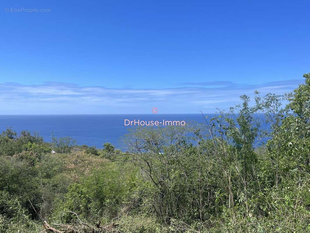 Terrain à BOUILLANTE