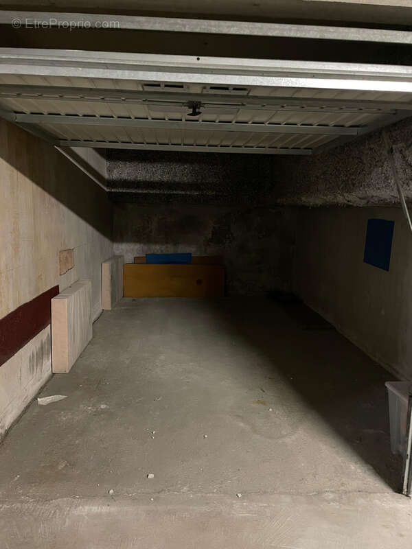 Parking à CAP-D&#039;AIL