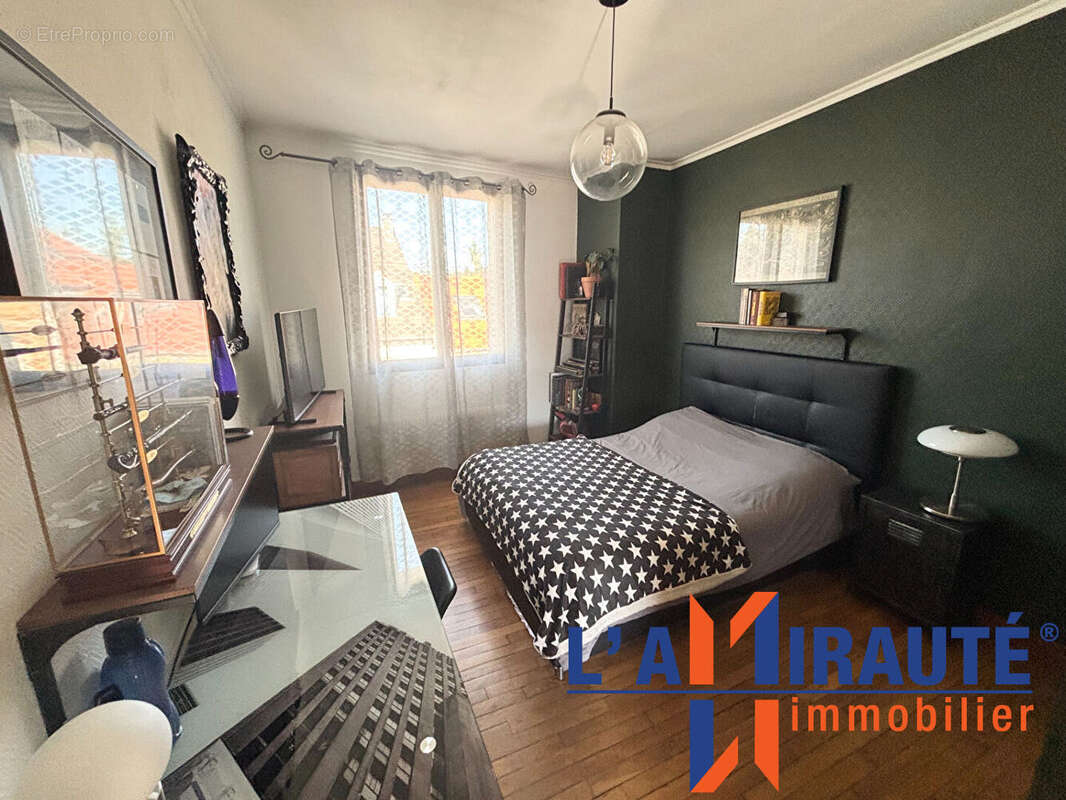 Maison à SARTROUVILLE