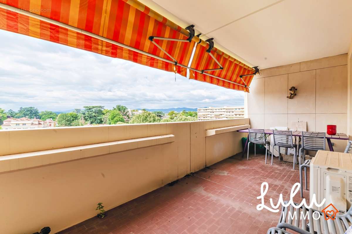 Appartement T4 120m2 - Plein Coeur Ecully - photo 4