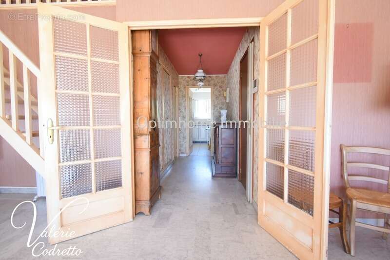 Appartement T3  dernier étage avec vue mer à Hyères  – Deux terrasses, parking et cave 83400 - photo 21