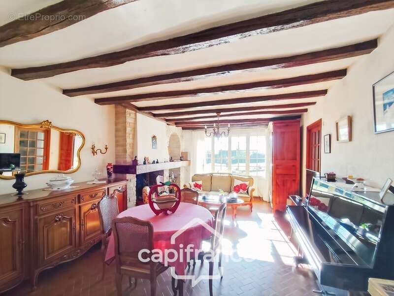 Maison à BESSE-SUR-BRAYE