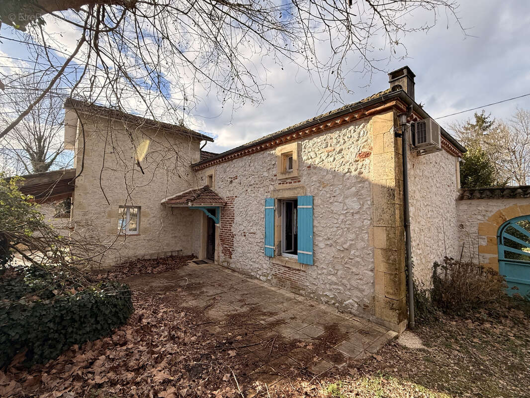 Maison à SAINT-VITE
