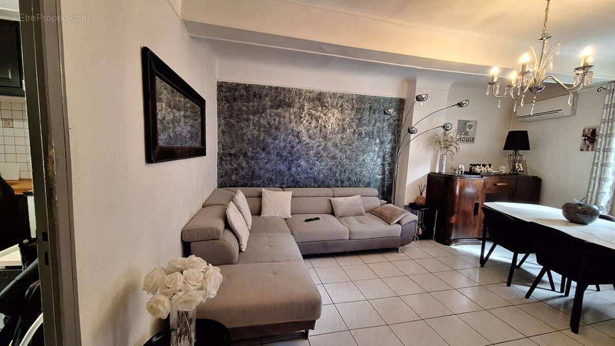 Appartement à MARSEILLE-11E