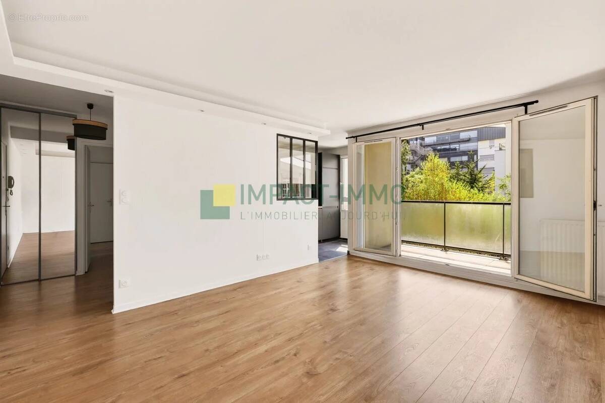 Appartement à CLICHY