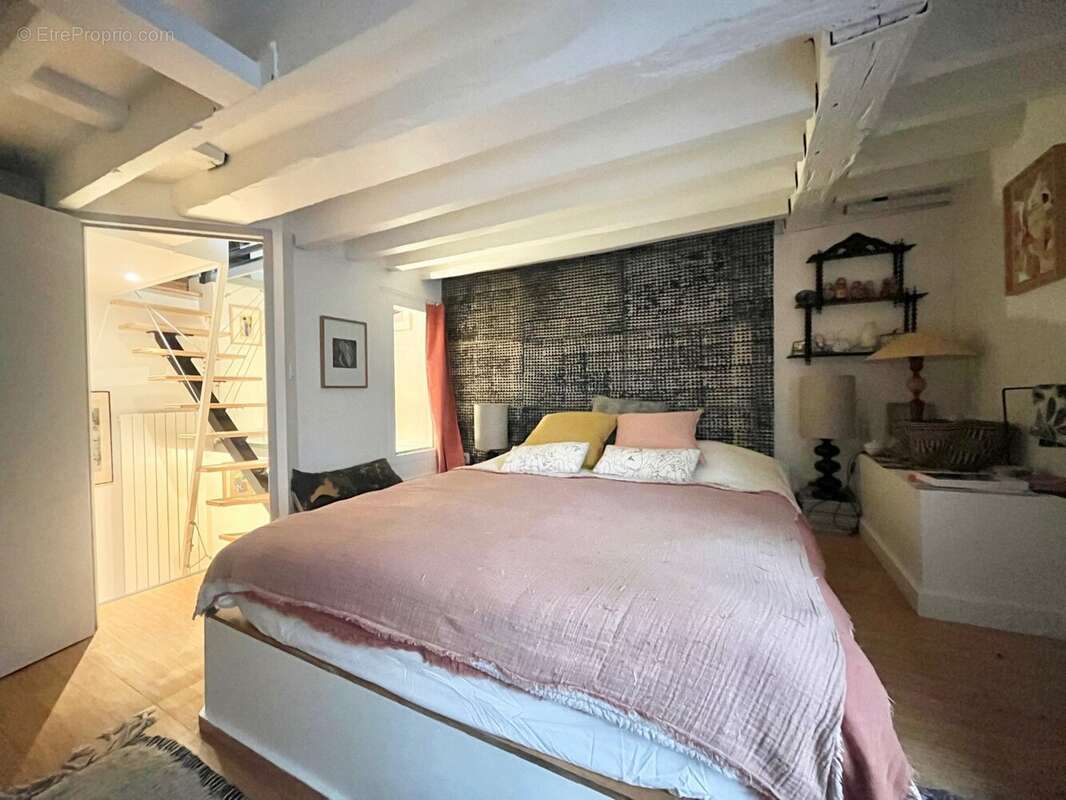 Appartement 85 m² à Paris-18e  - photo 8