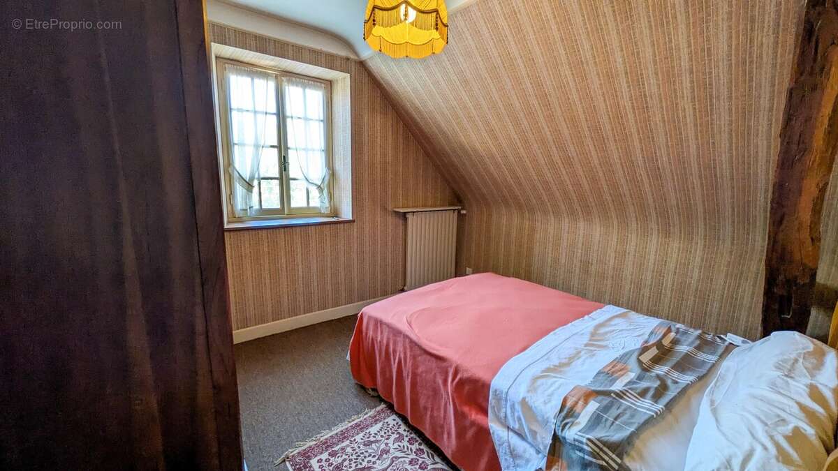 Charmante ferme quercynoise en pierre avec dépendances, à proximité de Rocamadour et de Martel - photo 10