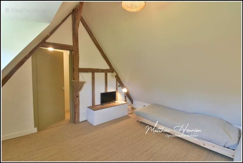 Maison à SYLVAINS-LES-MOULINS