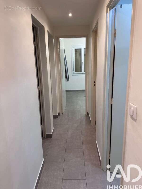 Photo 6 - Appartement à MARSEILLE-14E