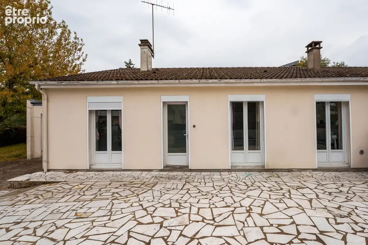 Exclusivite maison familiale 4 chambres mitoyenne d'un cote quartier saint leger joue les tours - photo 3