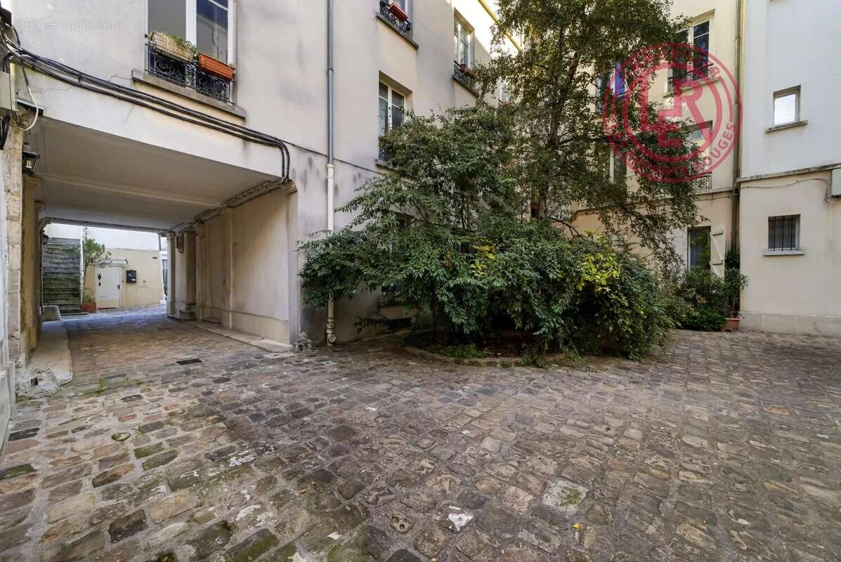 Appartement à PARIS-10E